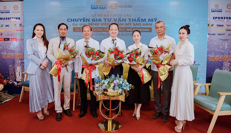 Chuyên gia tư vấn thẩm mỹ